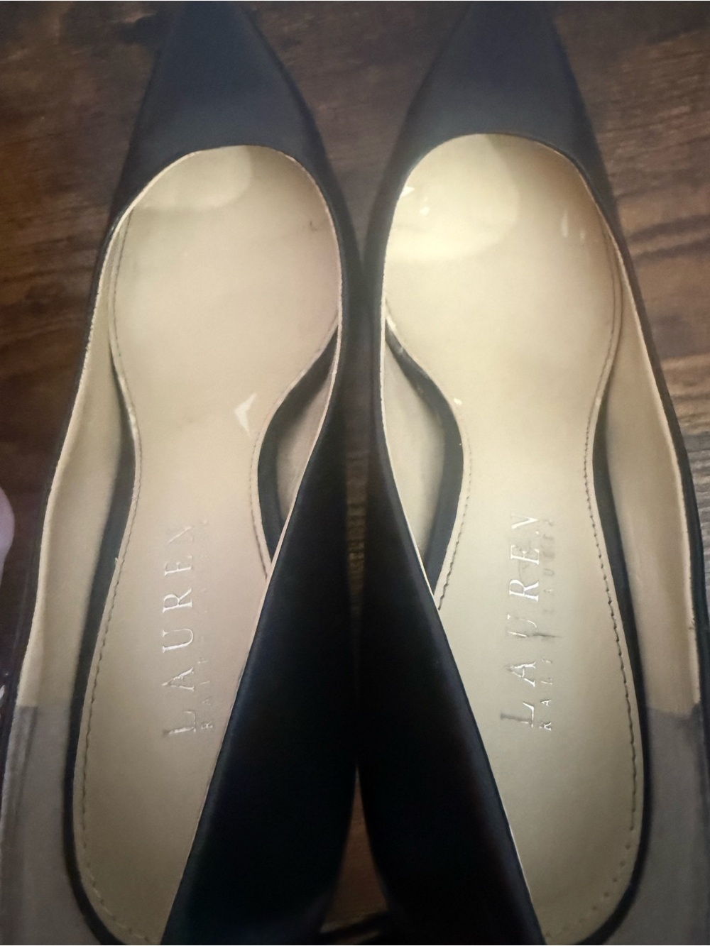 Lauren Ralph Lauren Adena Black Leather Pointed Toe Pumps 7.5B - Picture 10 of 10